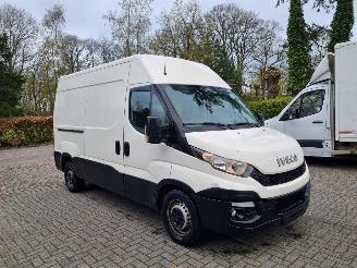 Schade scooter Iveco Daily 35 170 HiMatic 3.0L Airco Navi 2016/4
